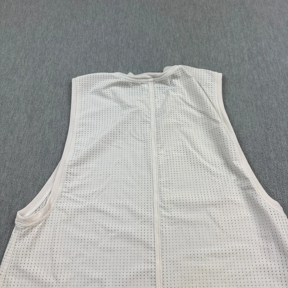 Lululemon Tank Top Women 2 White Breeze by Muscle Runnng Athletic Training Gym‎